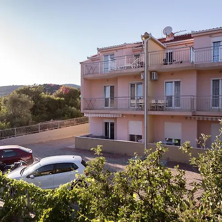Daire Neve Marina
