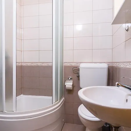 Neve *