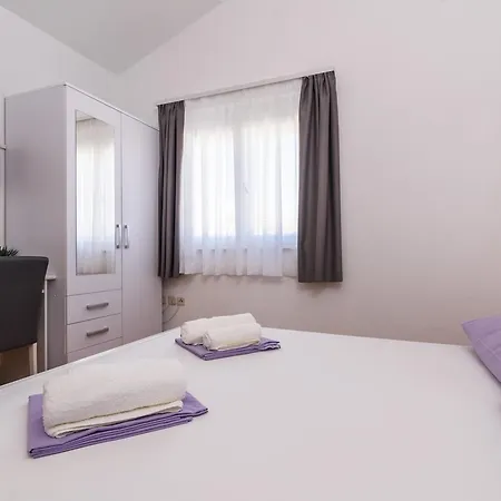Apartment Neve Marina