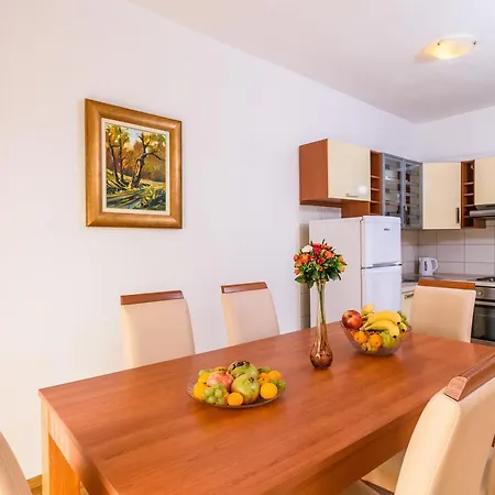 Apartment Neve *
