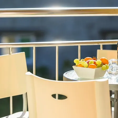 Apartment Neve Marina